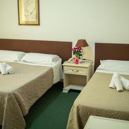 Hotel Ariston Piombino Bagian luar foto