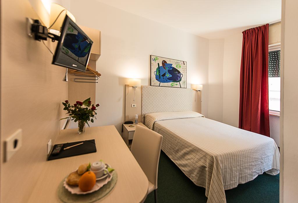 Hotel Ariston Piombino Ruang foto
