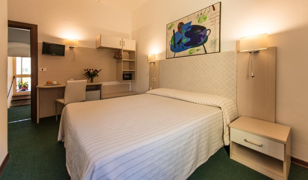 Hotel Ariston Piombino Ruang foto
