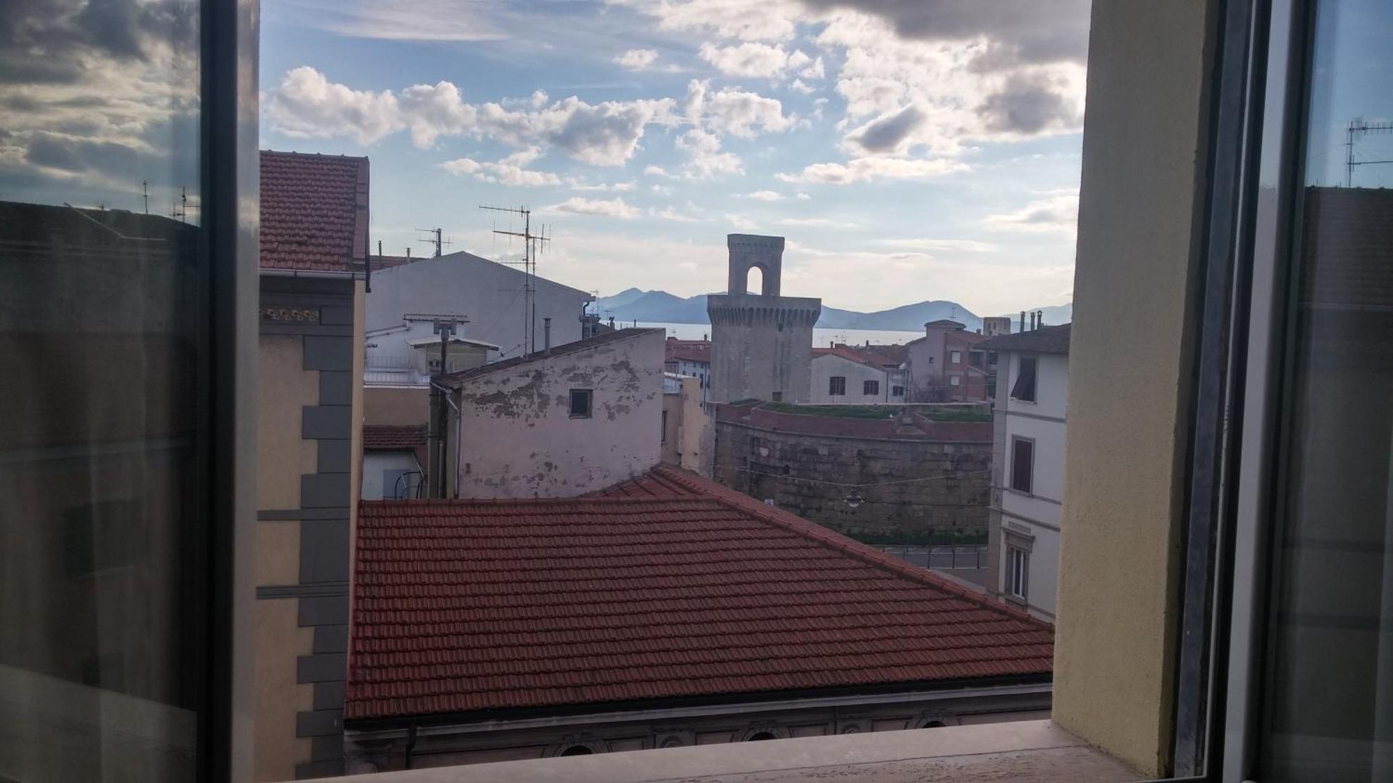 Hotel Ariston Piombino Bagian luar foto