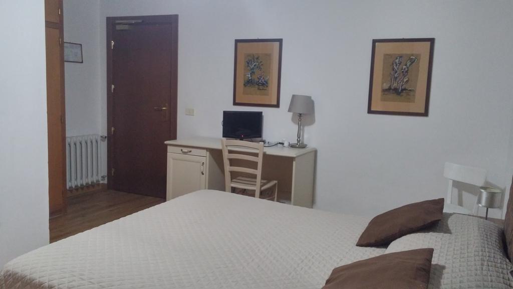 Hotel Ariston Piombino Bagian luar foto