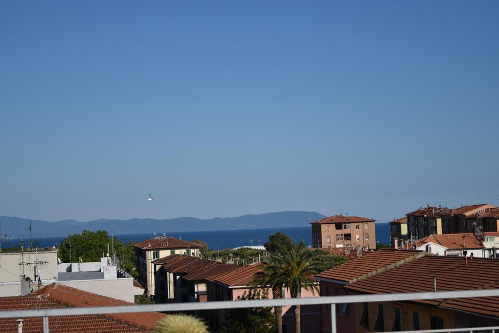 Hotel Ariston Piombino Bagian luar foto