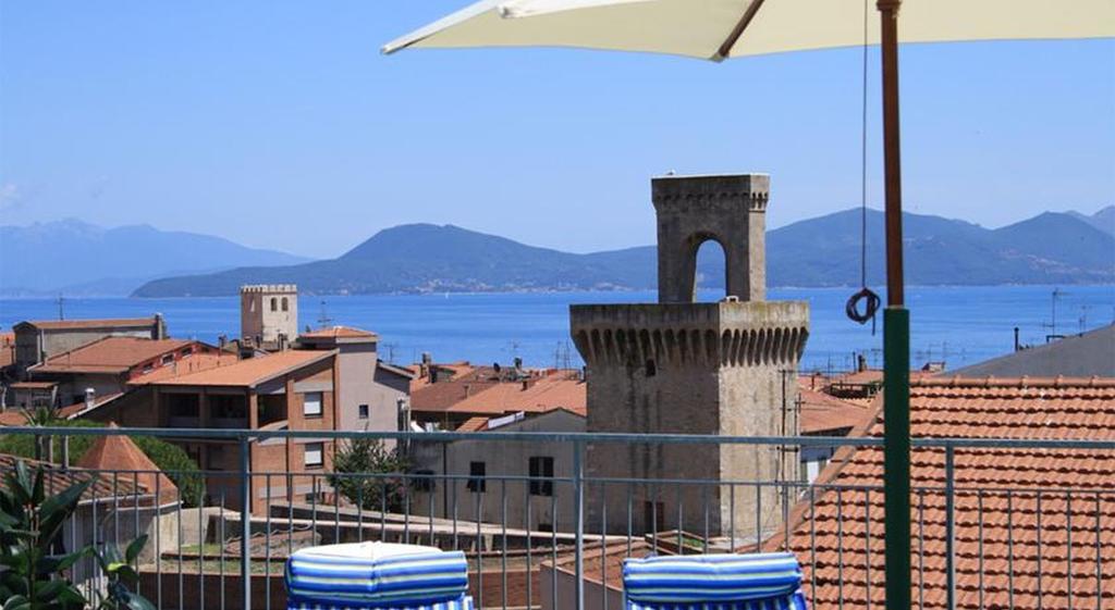 Hotel Ariston Piombino Bagian luar foto